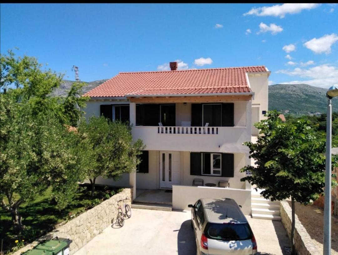 Apartments Mocici Exterior photo