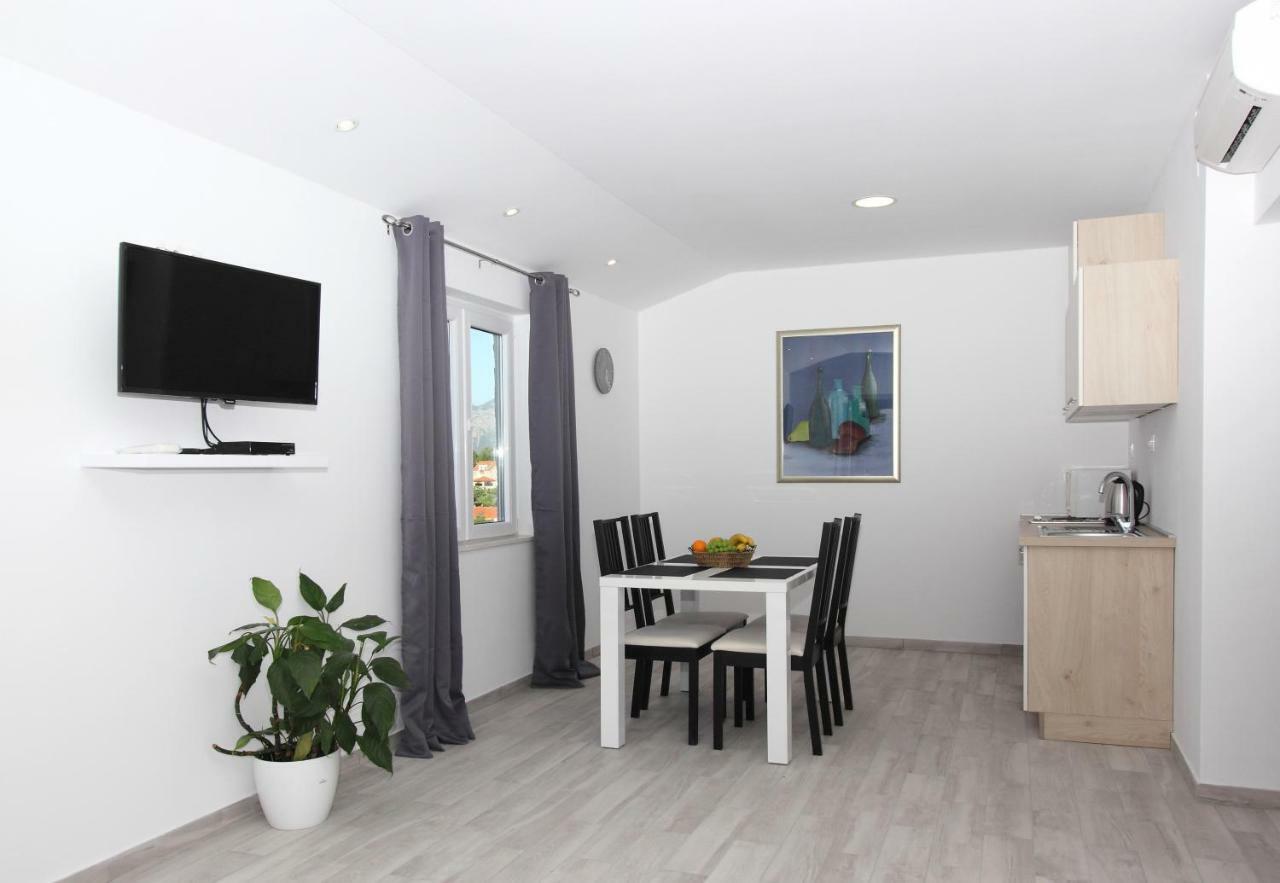 Apartments Mocici Exterior photo